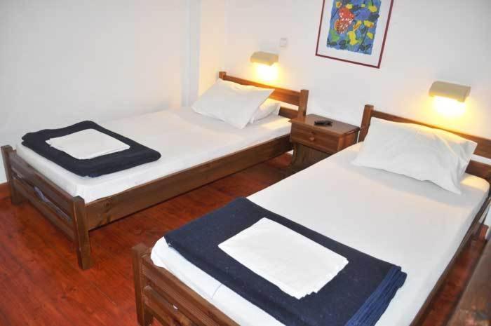 Odos Odysseos Aparthotel Ermoupoli Bilik gambar