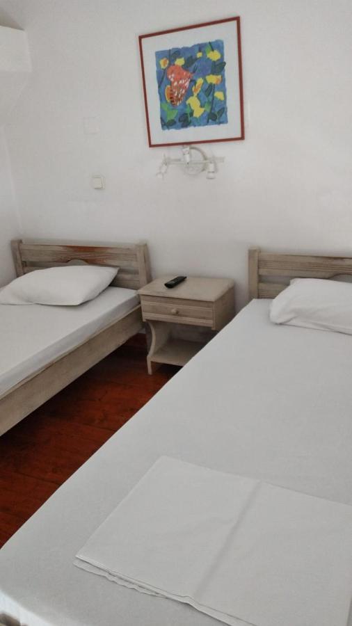 Odos Odysseos Aparthotel Ermoupoli Luaran gambar