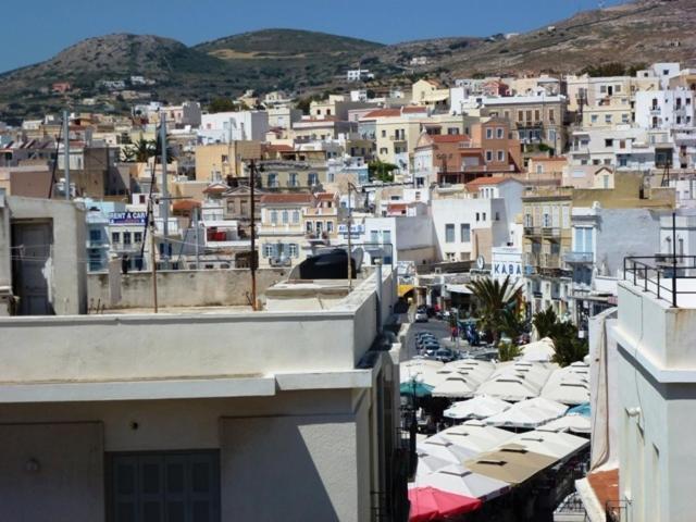 Odos Odysseos Aparthotel Ermoupoli Luaran gambar
