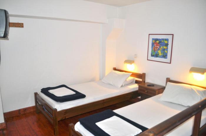Odos Odysseos Aparthotel Ermoupoli Bilik gambar
